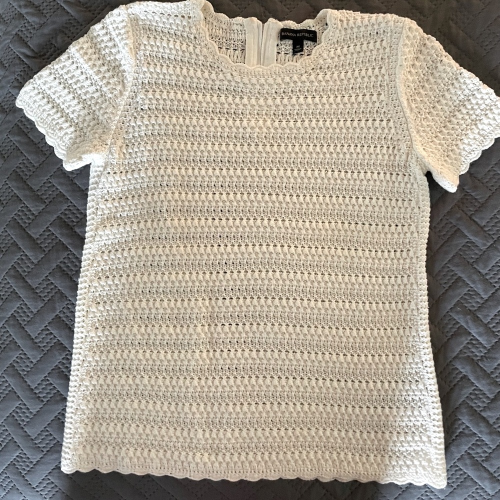 Banana Republic White Crochet Style Summer Sweater